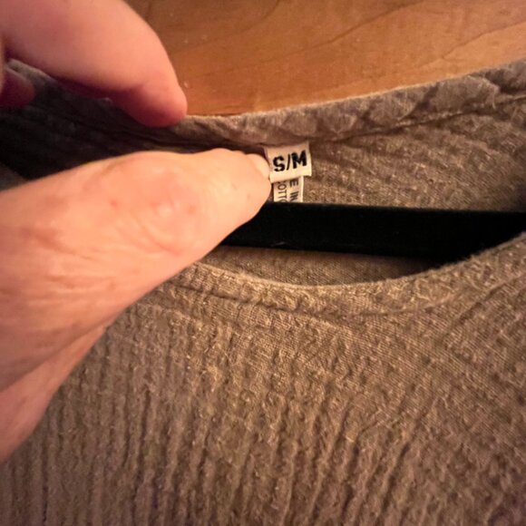 Fun Fun gauze tunic made in Thailand- Gently loved - Picture 6 of 8